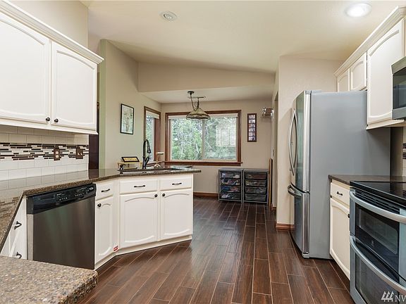 5th image of 2931 Firwood Ln APT 322
