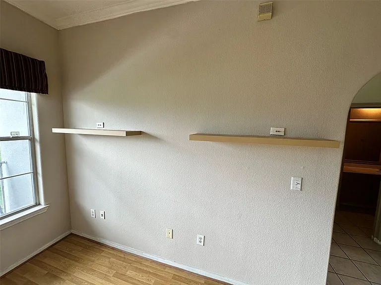 1441 East St #315 — Photo 8