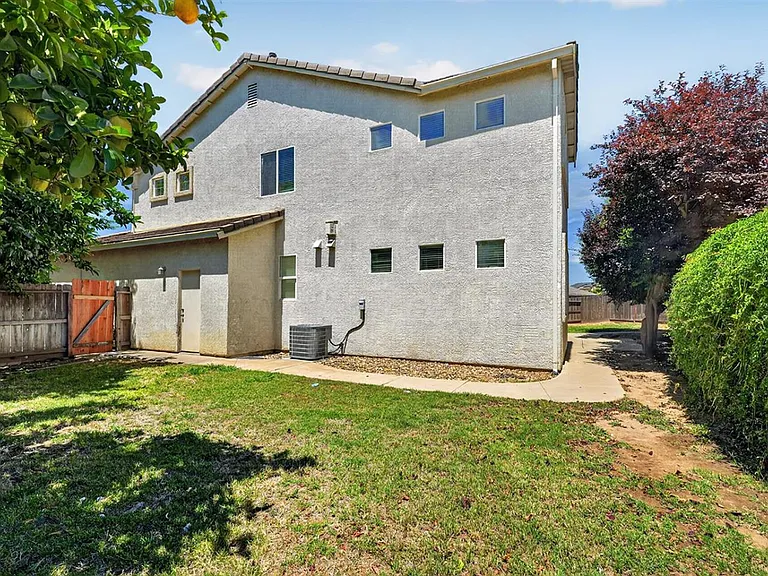 1305 Derby Dr — Photo 20