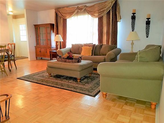 5th image of 673A New Castle Ct