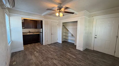 Floor plan 727-1