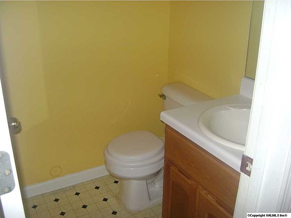 4th image of 310 Harvestwood Ct