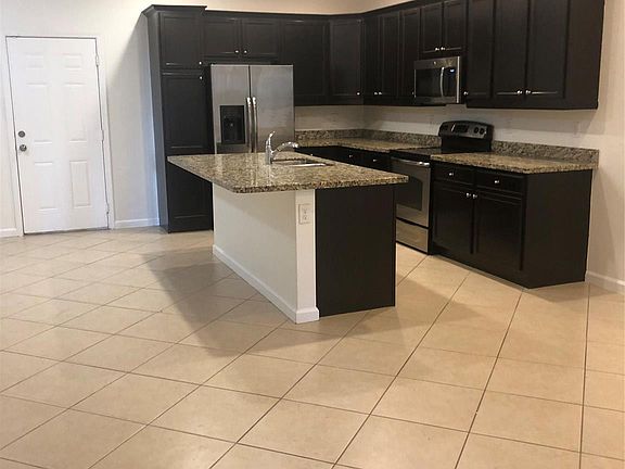 3rd image of 8144 Cascada Isles Drive #8144