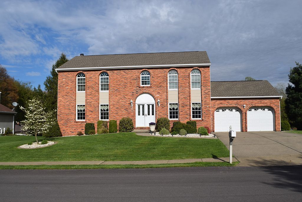 204 Trillium Dr - Property Image