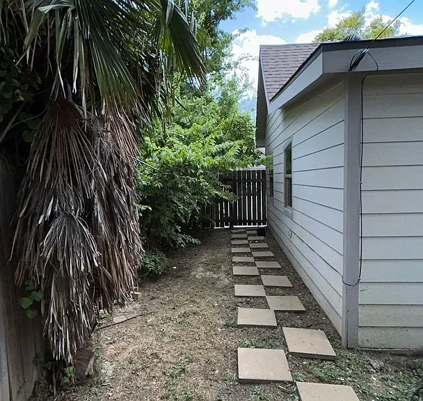 2816 Gordon Ave — Photo 23