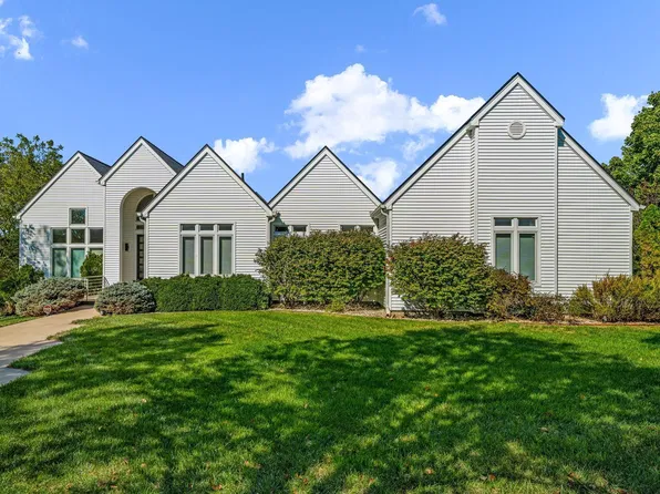 5700 SW 38th St, Topeka, KS 66610