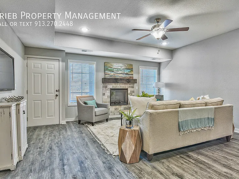 22091 W 123rd Ln #4-109 — Photo 5