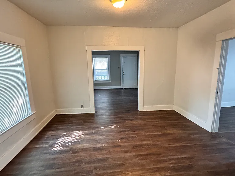 2424 E 7th St #1 — Photo 8