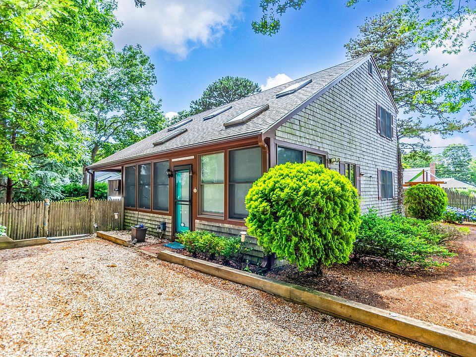 1st image of 43 Seaspray Drive