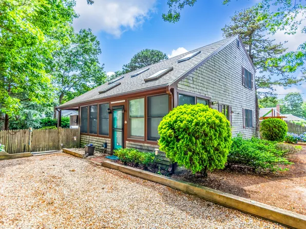 43 Seaspray Drive, East Falmouth, MA 02536