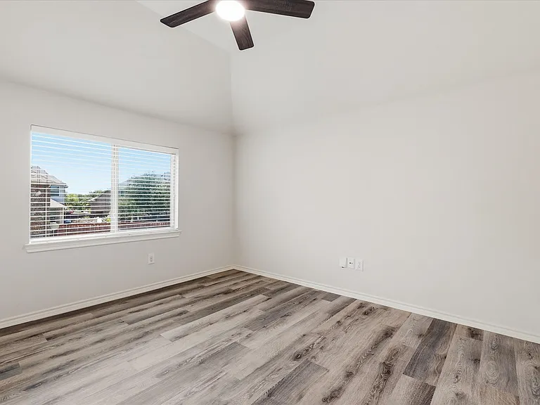 8401 Shakespeare Ln — Photo 20