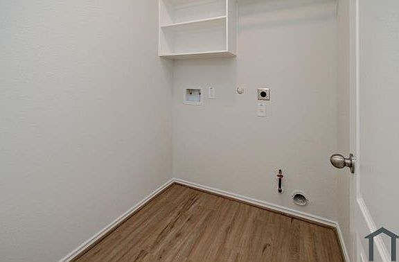 4th image of 7431 Sunlit Harbor Dr