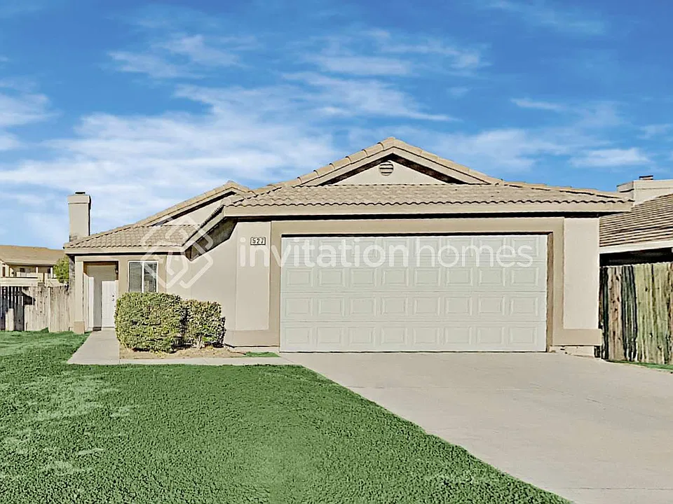 527 Silver Star Cir