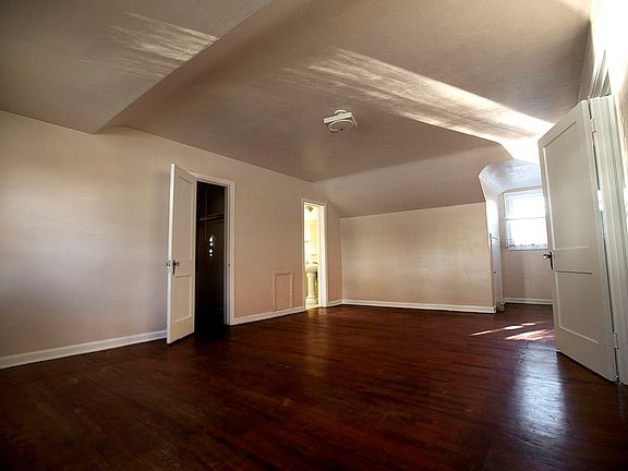 4th image of 1416 Briercliff Dr