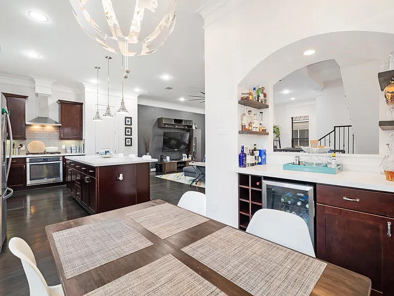 732 W 20th St #B — Photo 16