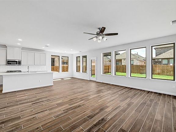 4th image of 2629 San Bautista Way