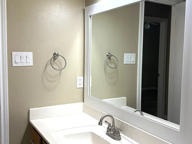1505 Richland Ct N — Photo 31