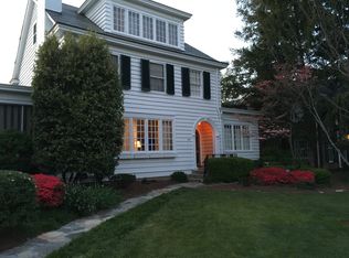 2945 Rainbow Dr, Louisville, KY 40206