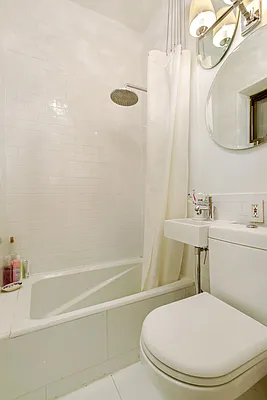 Rented by Compass | media 7
