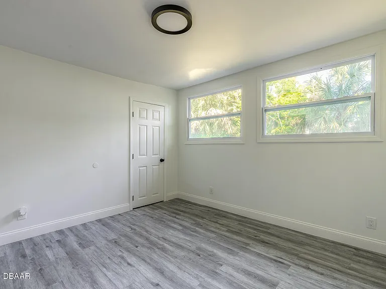 138 Kingston Ave — Photo 17