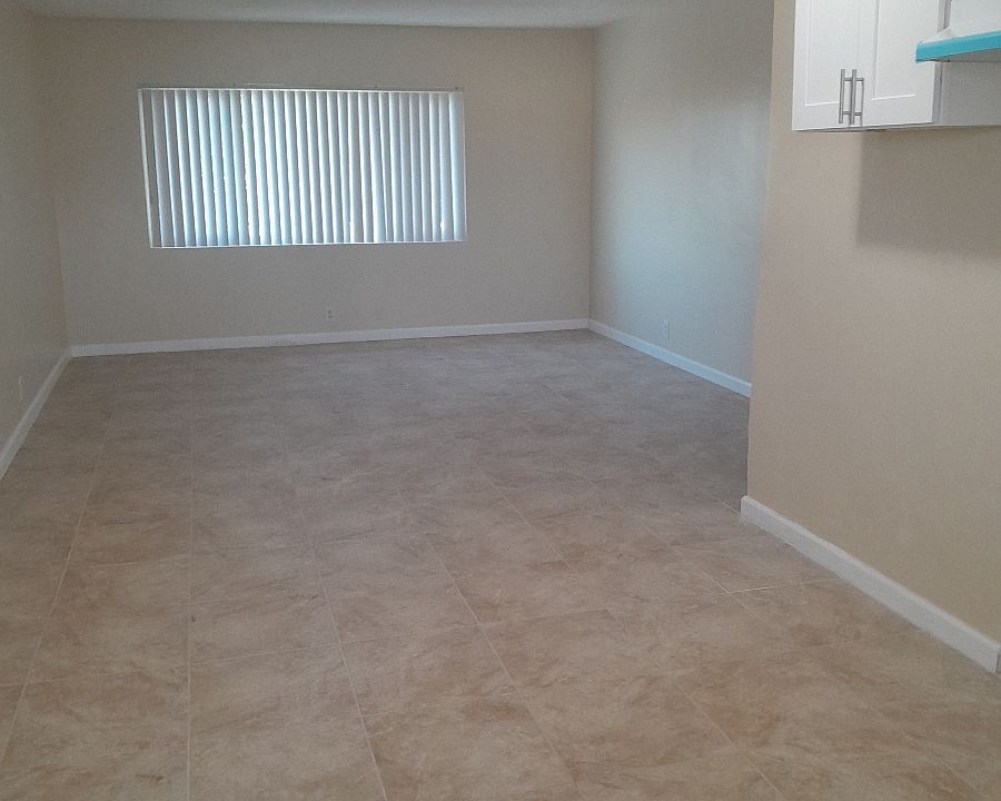 1st image of 3575 Beechwood Ave APT E
