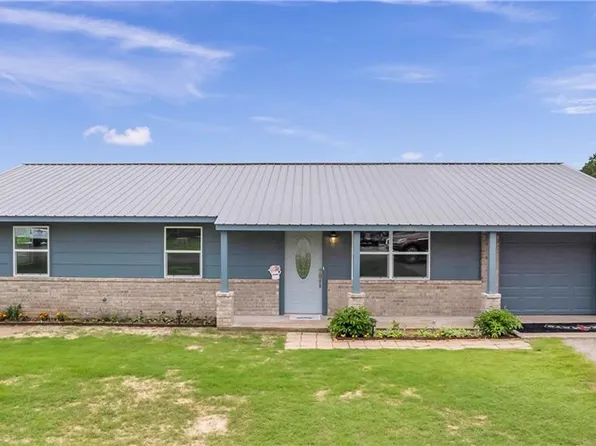 306 W Meek St, Wayne, OK 73095