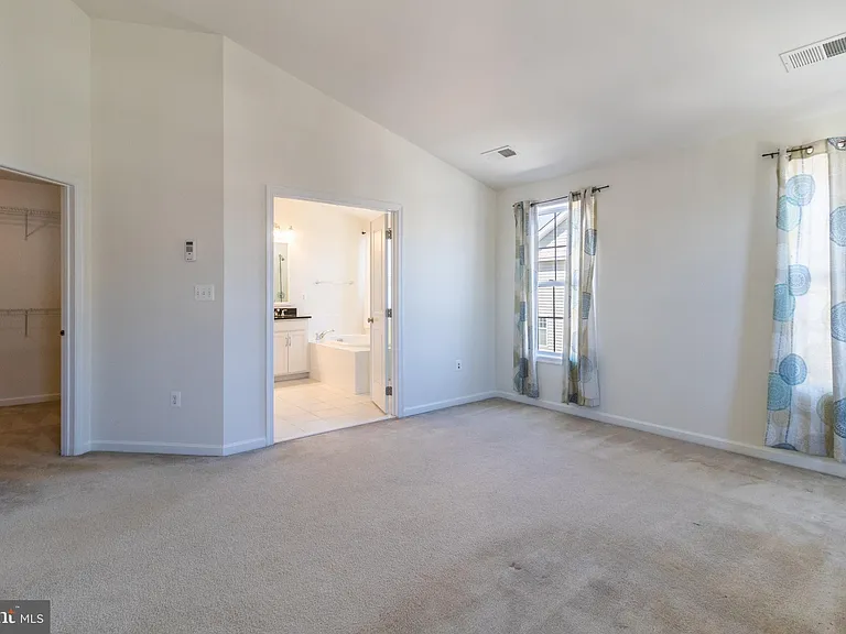 23409 Berkeley Meadows Dr — Photo 17