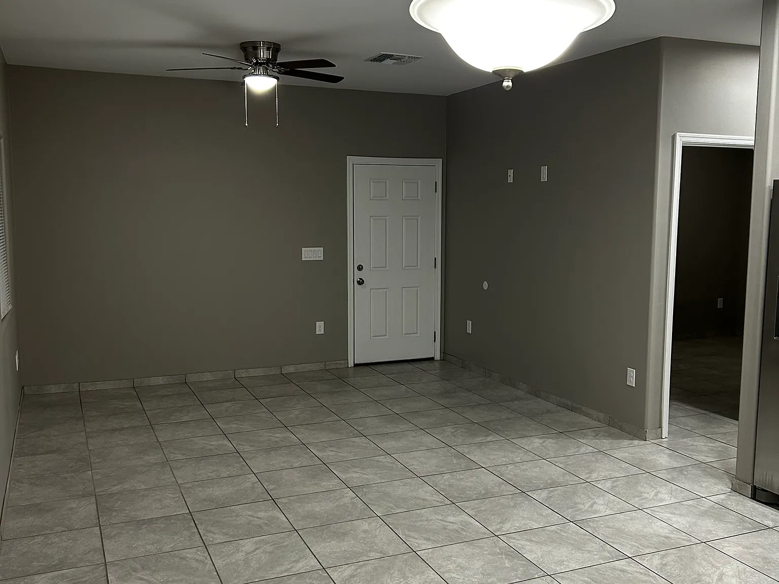 Clean & Affordable 2 Bed, 1 Bath Rental — Photo 3