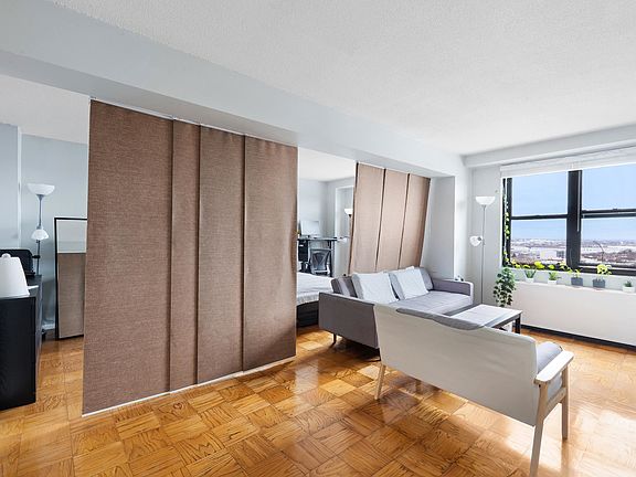 3rd image of 201 Saint Pauls Ave APT 17P