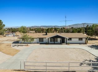 2350 W Ave N #12, Palmdale, CA 93551