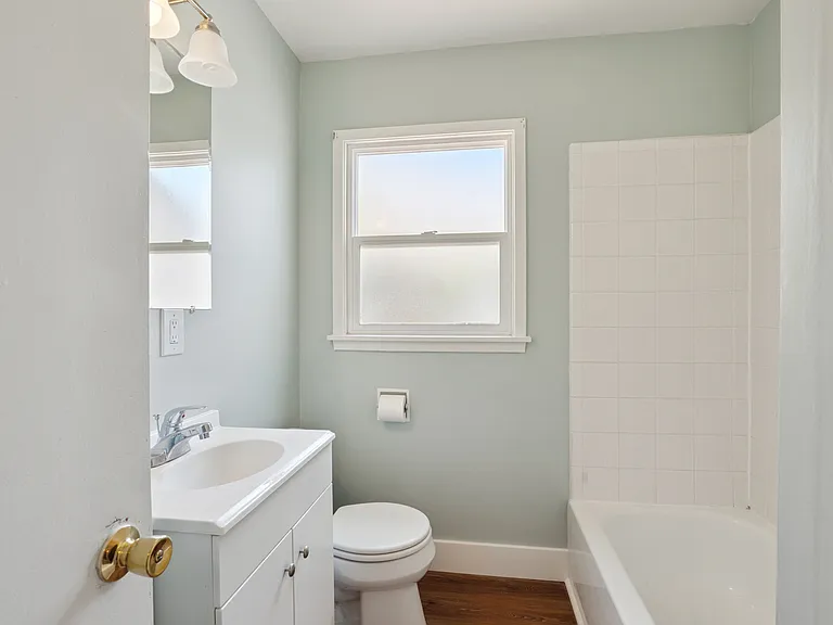 734 Taylor Ave — Photo 5
