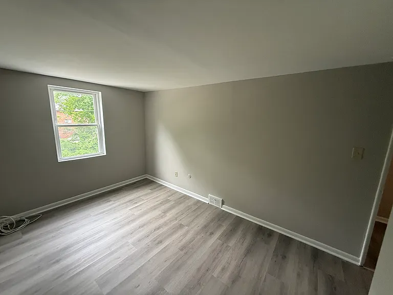 2 bed, $1,600 — Photo 5