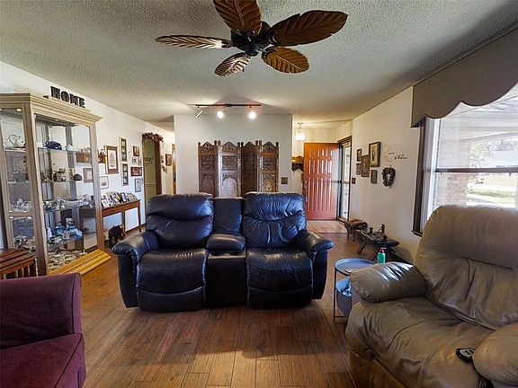 5th image of 991 Trellis Ave