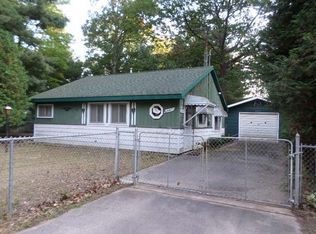 5349 Morrow Rd, Gladwin, MI 48624