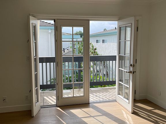 3rd image of 1431 Stanford St APT 6