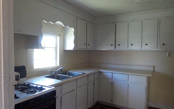 3rd image of 1203 Unity Rd