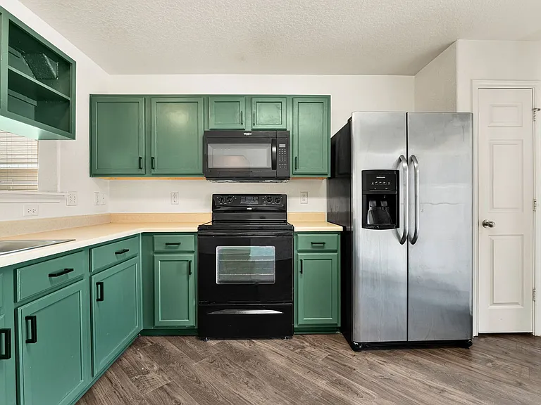 10907 Western Cactus — Photo 14