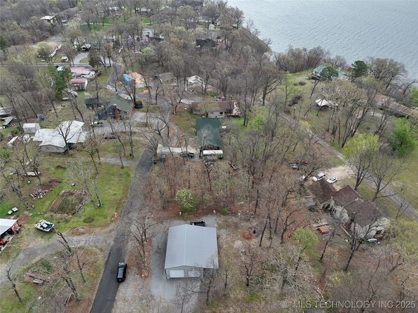 Big Bluff St, Pryor, OK 74361