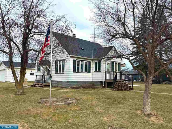 1819 Southern Dr, Virginia, MN 55792