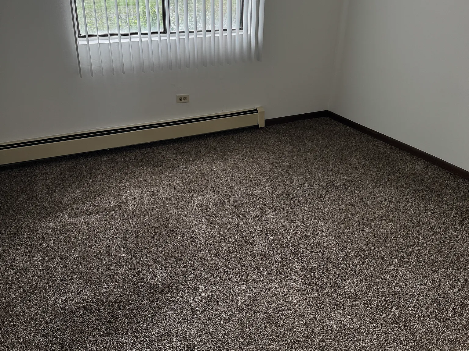 2 bed, 1100 sqft, $1,750 — Photo 2