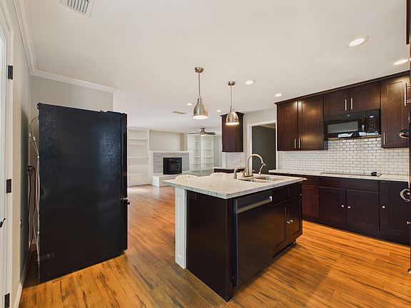 5th image of 604 Canoncito Dr