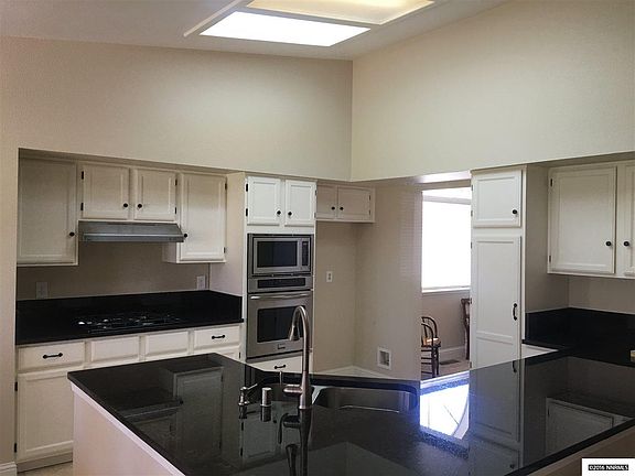 2nd image of 1166 Wisteria Dr