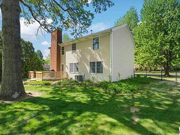 4th image of 62 Ridgecrest Ct