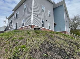 423 Chittenden Ave #200, Columbus, OH 43201