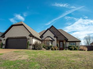 239 Greenhill Dr, Jackson, TN 38305