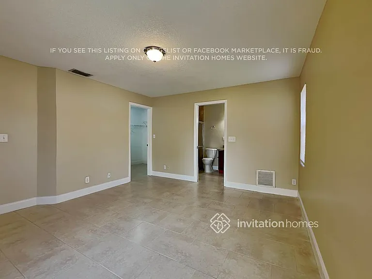 12190 Brisbane Ln — Photo 10