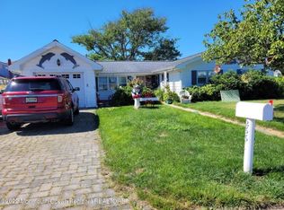 266 Bay Shore Dr, Barnegat, NJ 08005