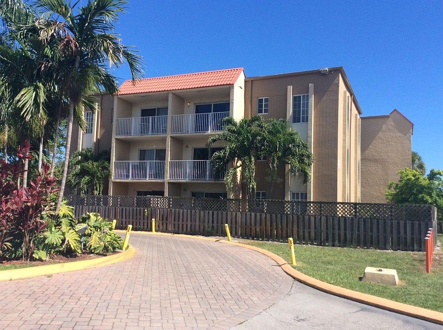 1st image of 4920 NW 79th Ave APT 106