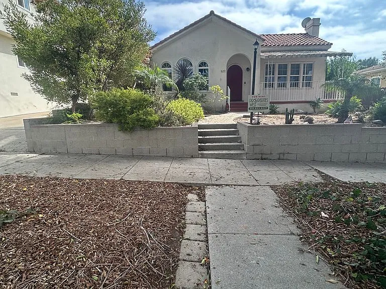 922 S Patton Ave — Photo 2
