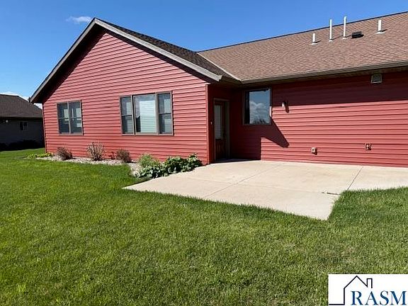 4th image of 153 Creekside Dr
